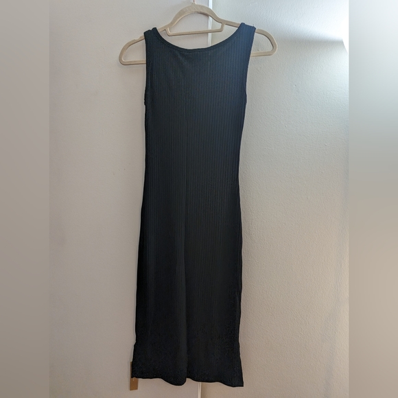 MOVING SALE - Reformation Willie knit dress, Size XS Excellent Condition! - Picture 8 of 16